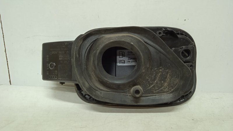 Лючок бензобака