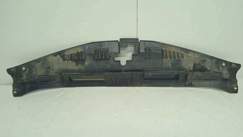 Кожух замка капота