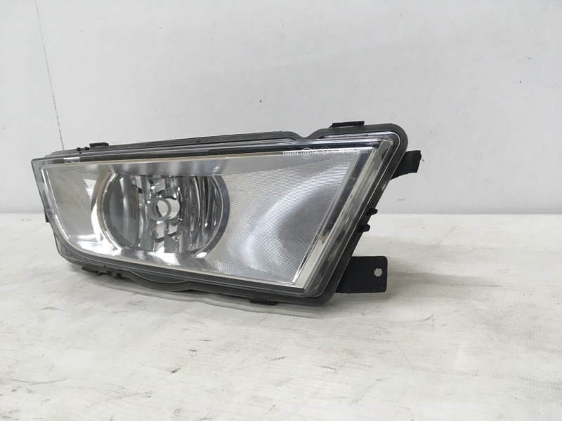 Фара противотуманная