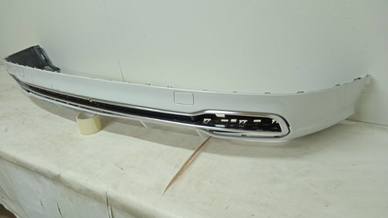 Спойлер заднего бампера