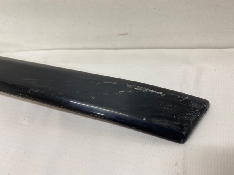 Молдинг заднего бампера правый