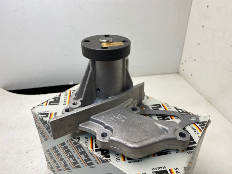 Насос водяной (помпа)