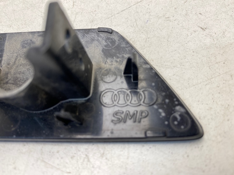 Крышка форсунки омывателя фар