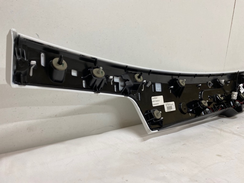 Накладка двери багажника