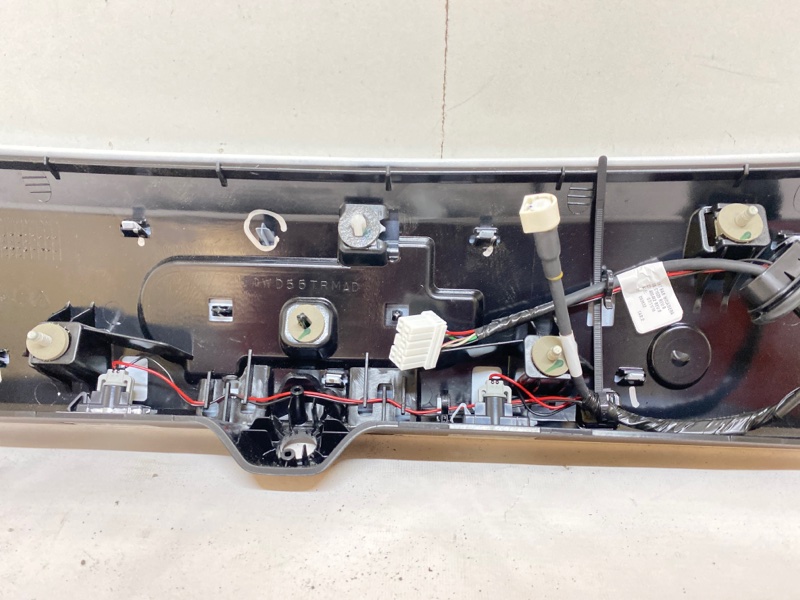 Накладка двери багажника