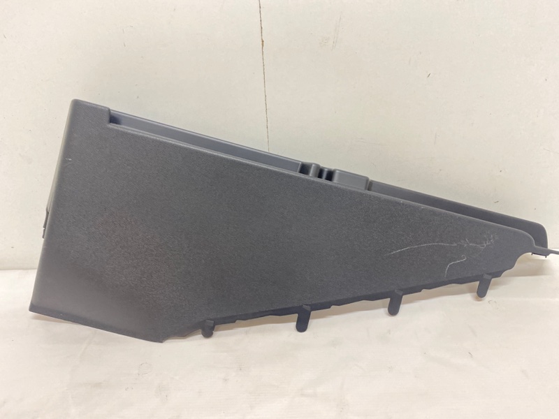 Обшивка багажника