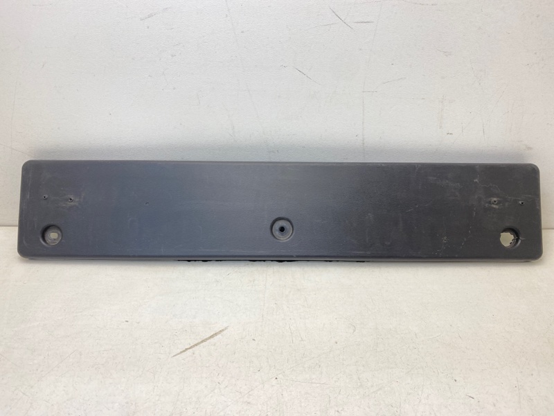 Накладка переднего бампера под номер