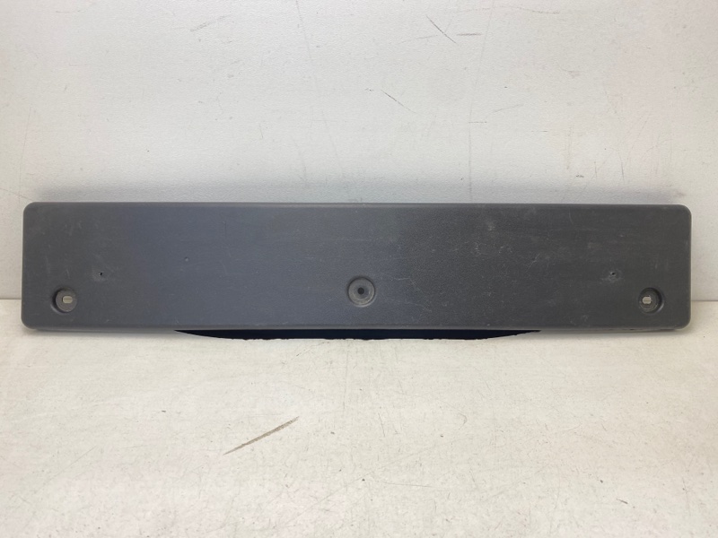 Накладка переднего бампера под номер