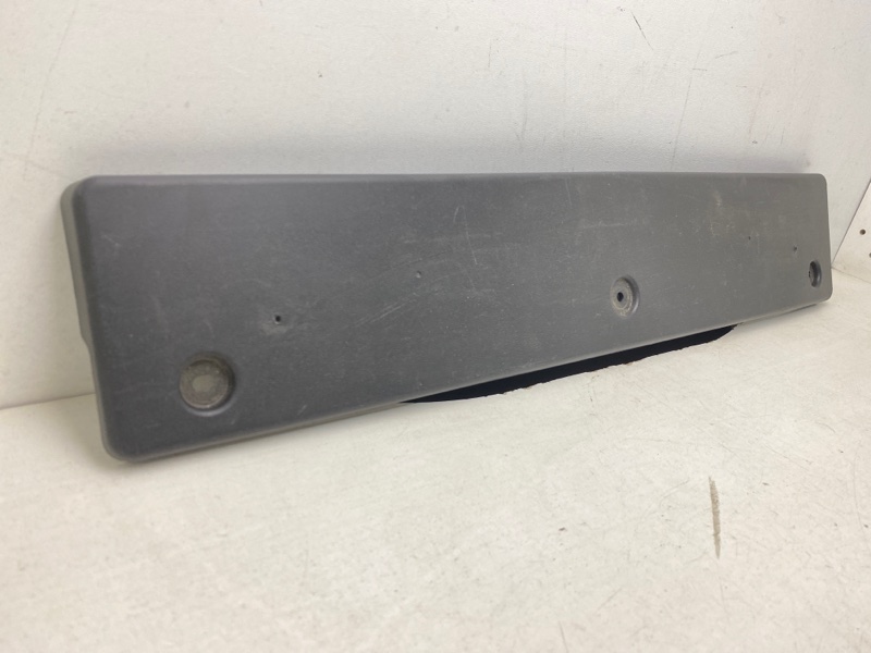 Накладка переднего бампера под номер