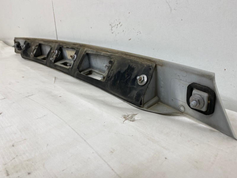 Накладка двери багажника