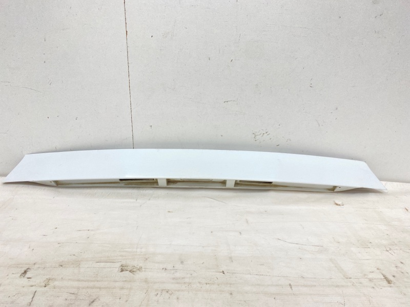 Накладка двери багажника