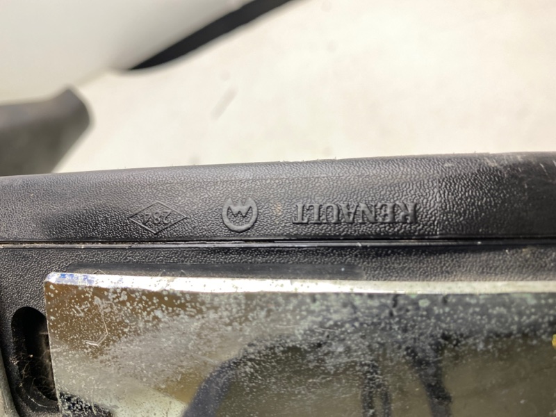 Зеркало правое электрическое