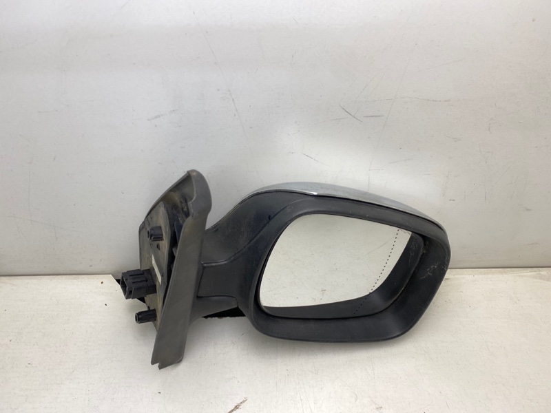 Зеркало правое электрическое