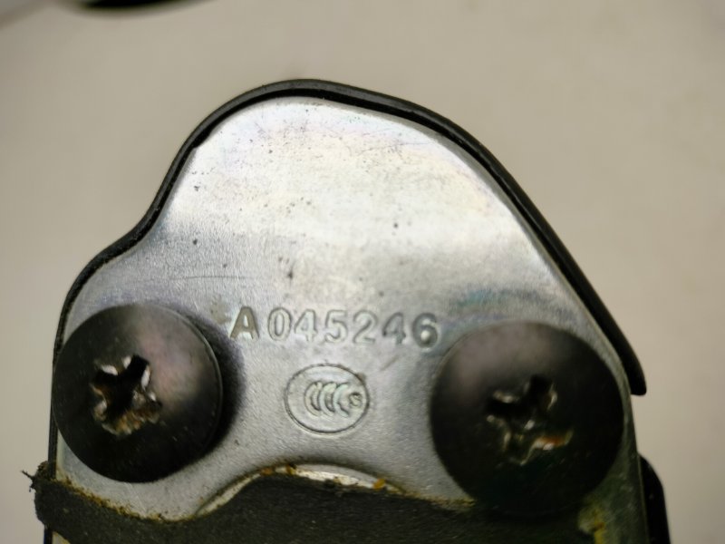 Замок двери задней правой