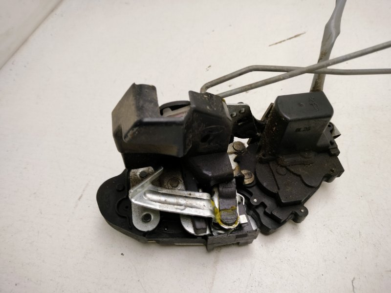 Замок двери задней правой