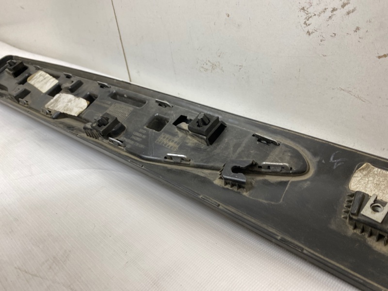 Накладка двери задней правой