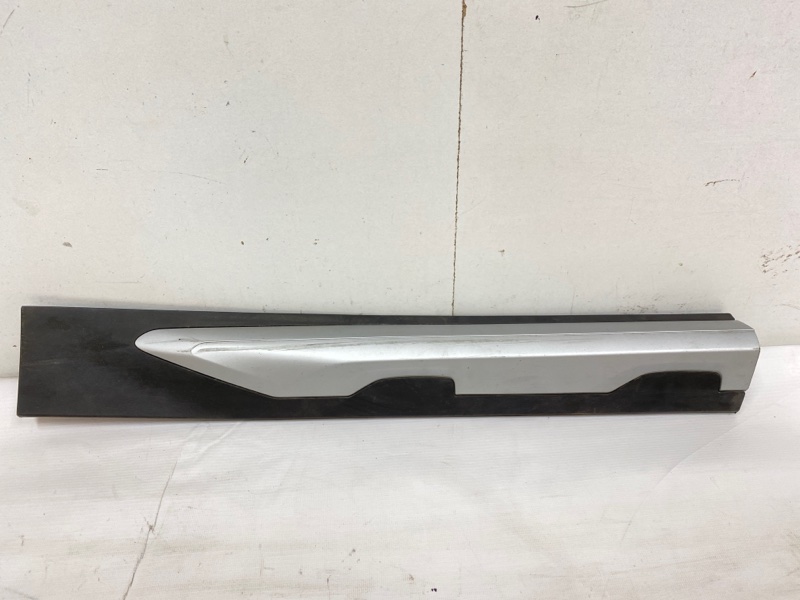 Накладка двери задней правой