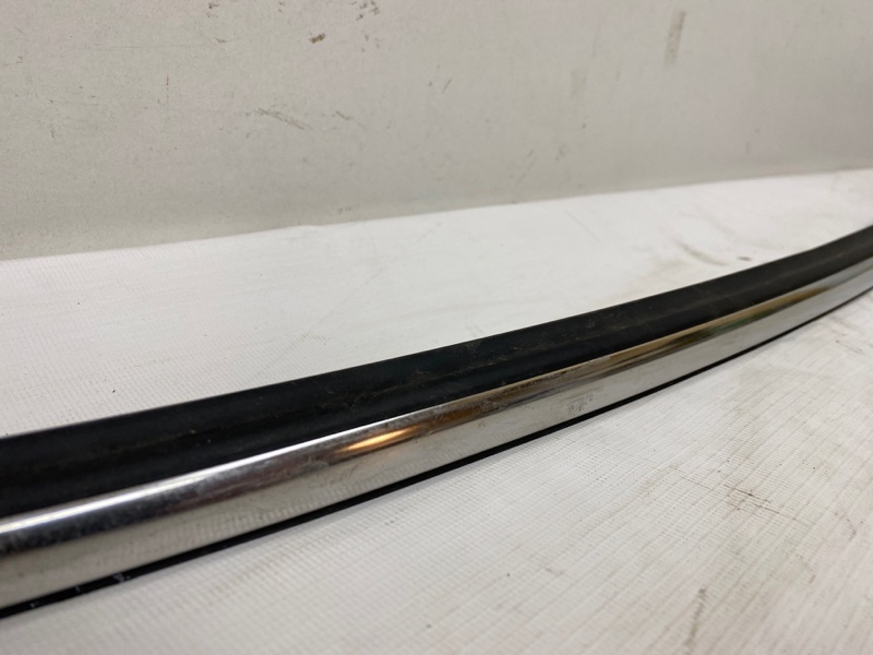 Накладка двери задней левой