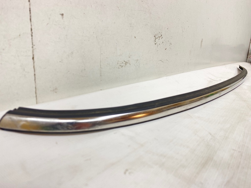 Накладка двери задней левой