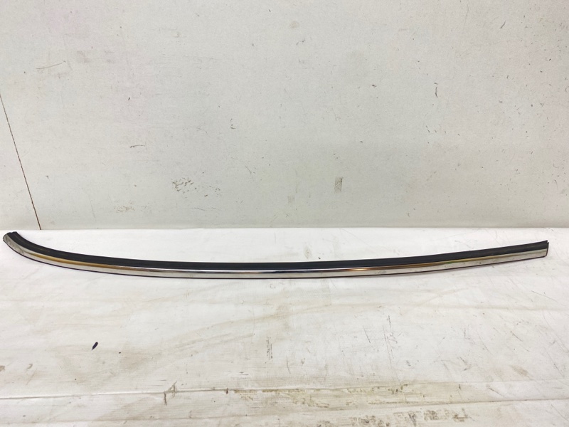 Накладка двери задней левой