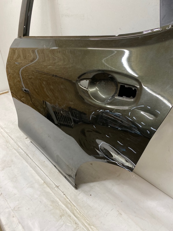 Дверь задняя левая