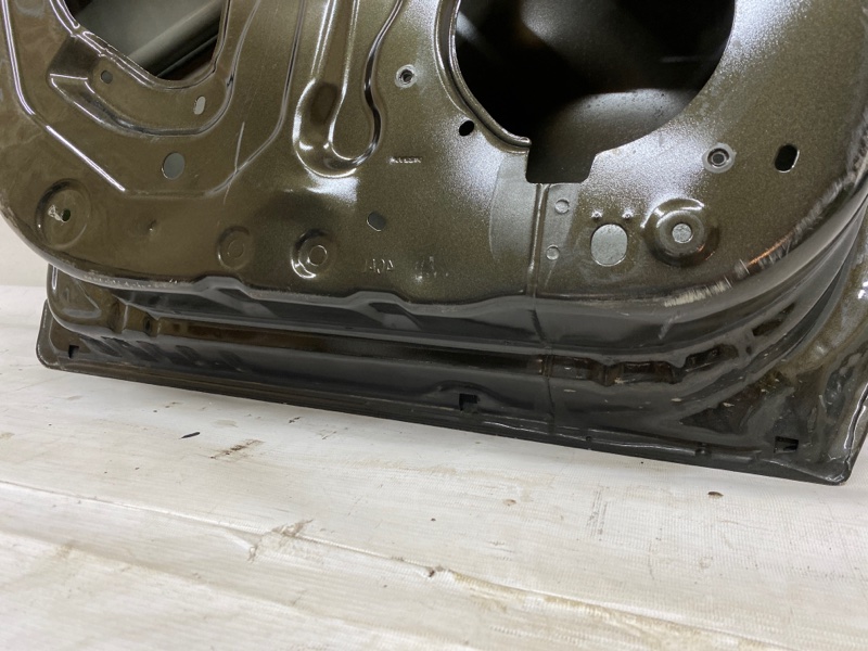 Дверь задняя левая