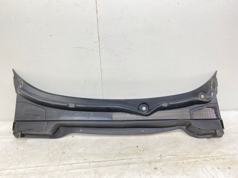 Решетка стеклоочистителей (Жабо)