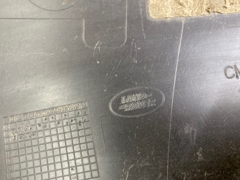 Накладка заднего бампера правая