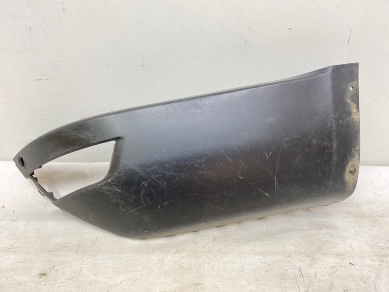 Накладка заднего бампера правая