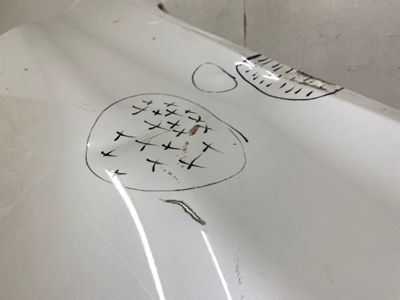 Крыло переднее правое