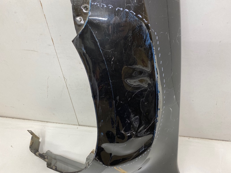 Крыло переднее левое