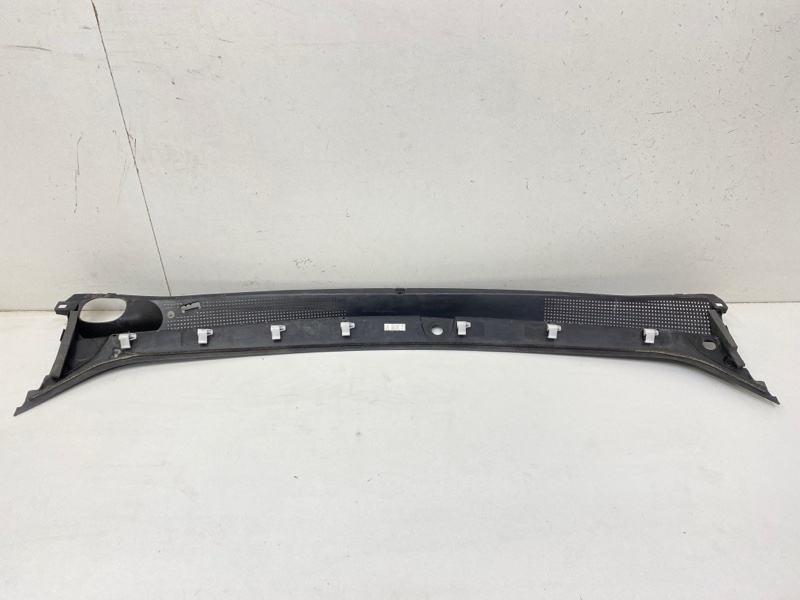 Решетка стеклоочистителей (Жабо)