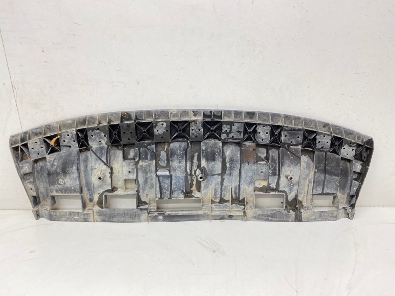 Пыльник двигателя