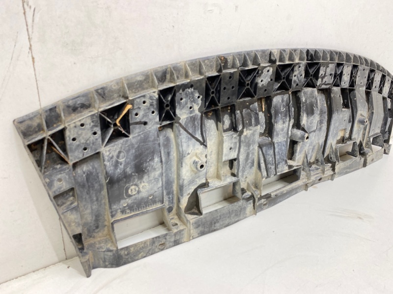 Пыльник двигателя