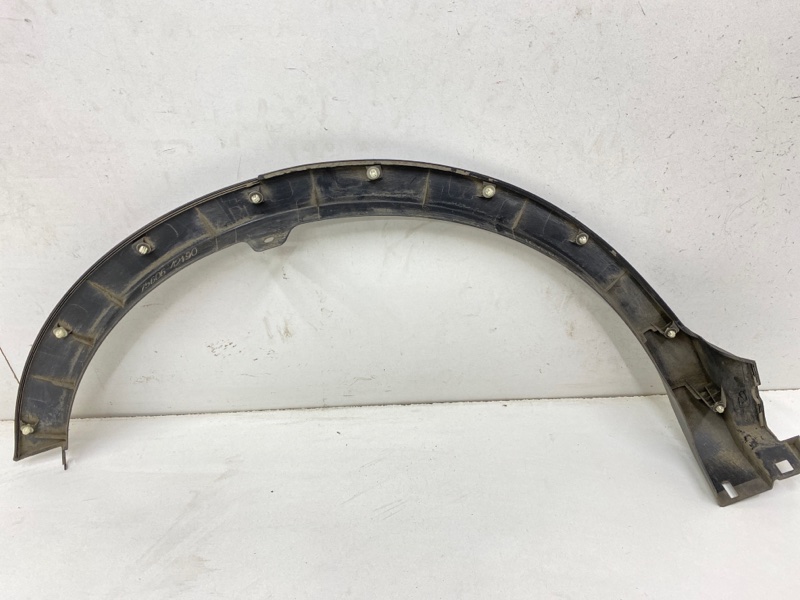 Накладка заднего крыла левого