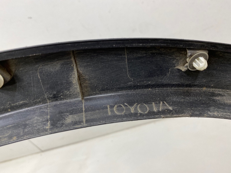 Накладка заднего крыла левого