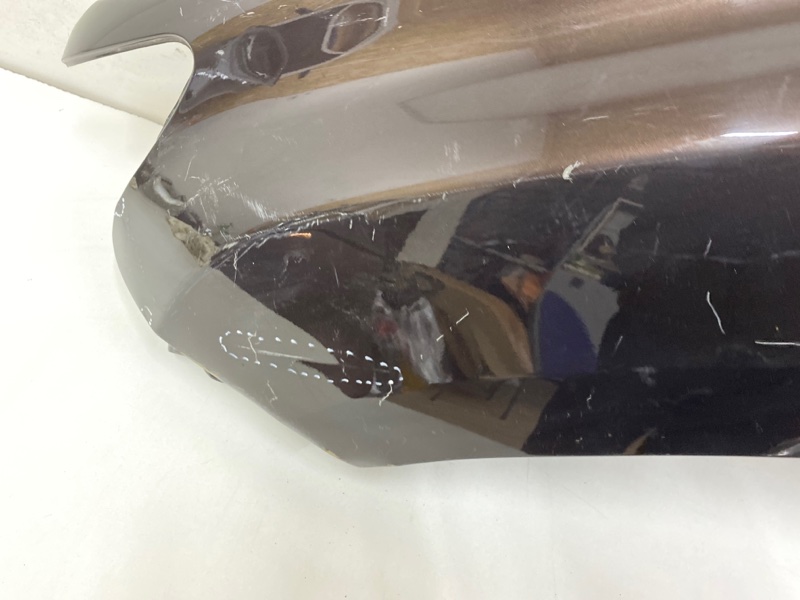 Крыло переднее левое