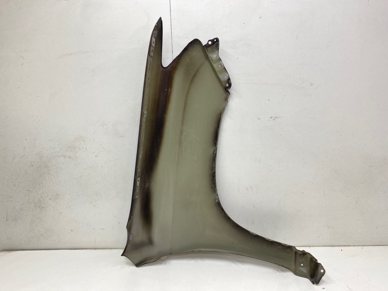 Крыло переднее левое