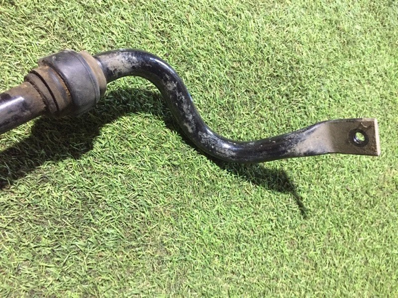 Стабилизатор передний