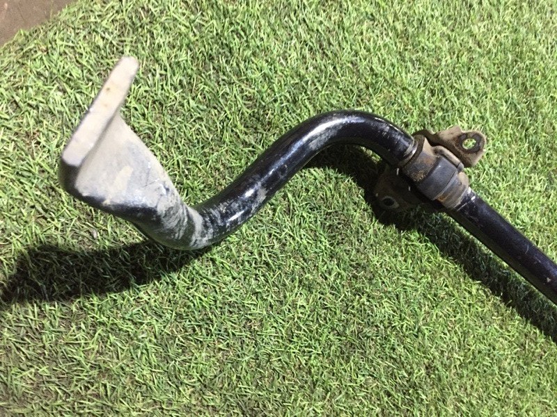 Стабилизатор передний