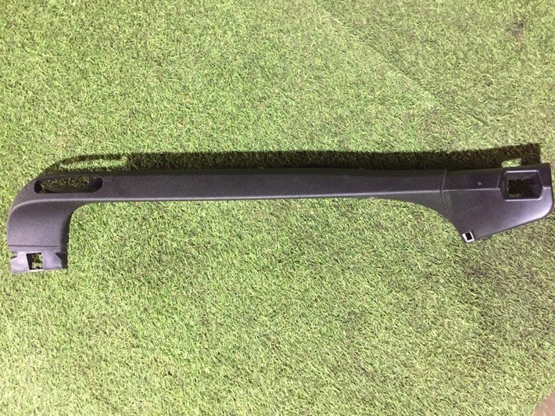 Обшивка крышки багажника