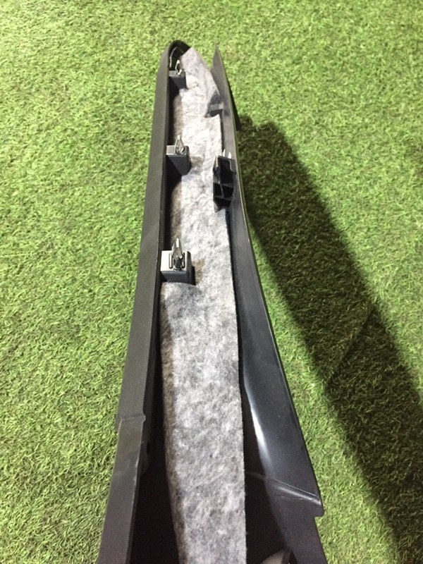 Обшивка крышки багажника