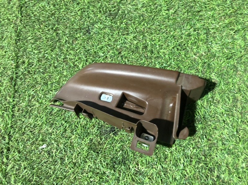 Направляющая ремня безопасности