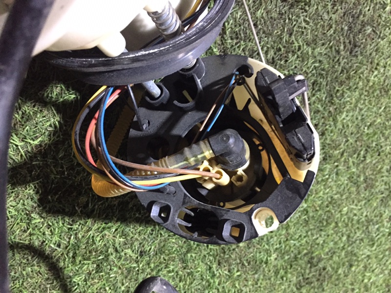 Насос топливный электрический