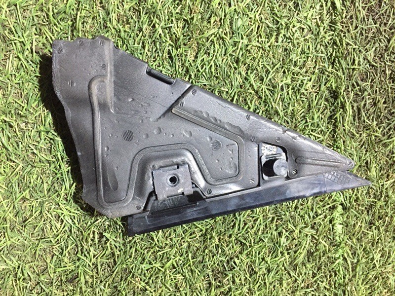 Накладка двери задней левой