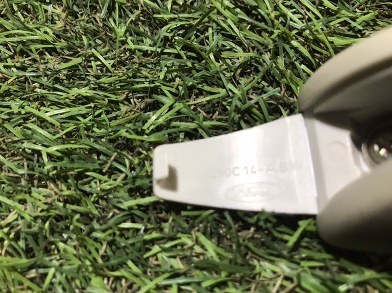 Крючок для одежды