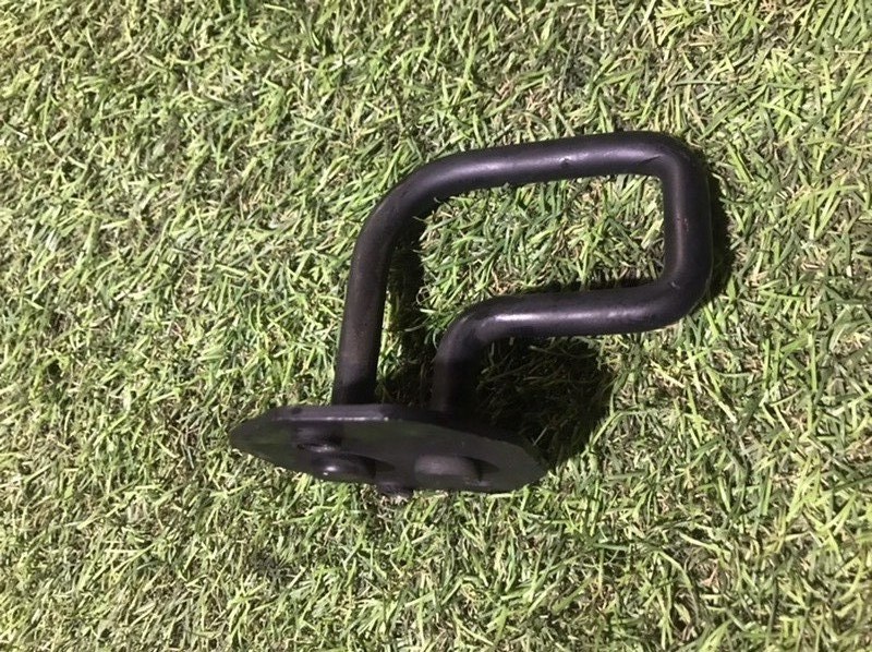 Замок спинки сиденья