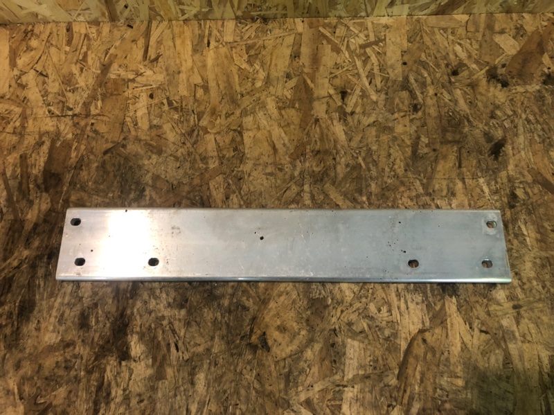 Кузовной элемент