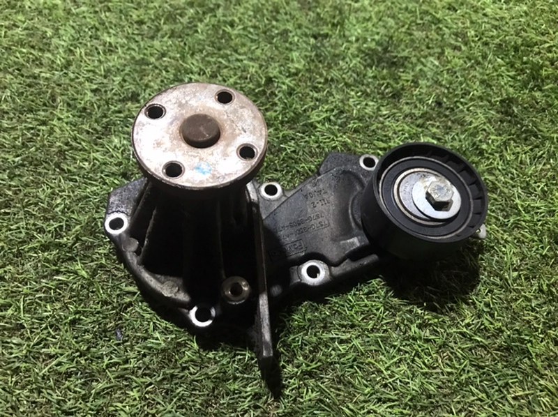 Насос водяной (помпа)