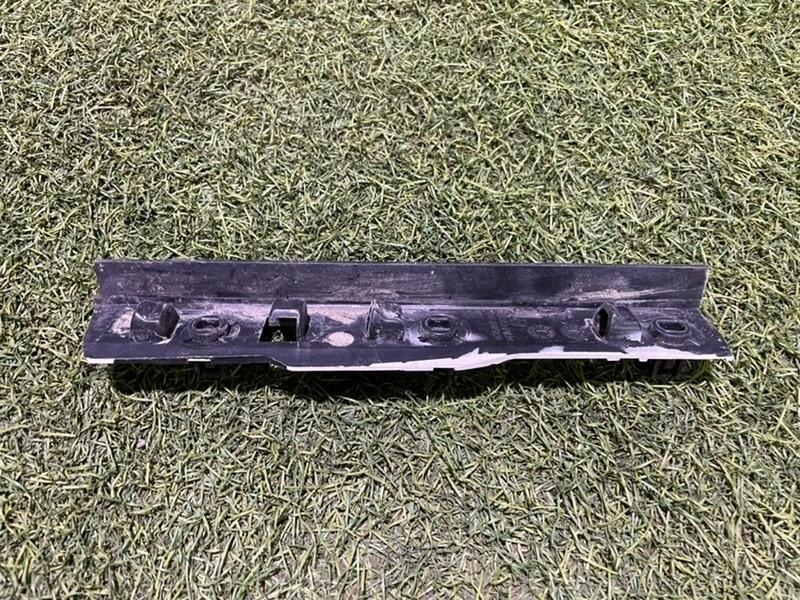 Направляющая бампера